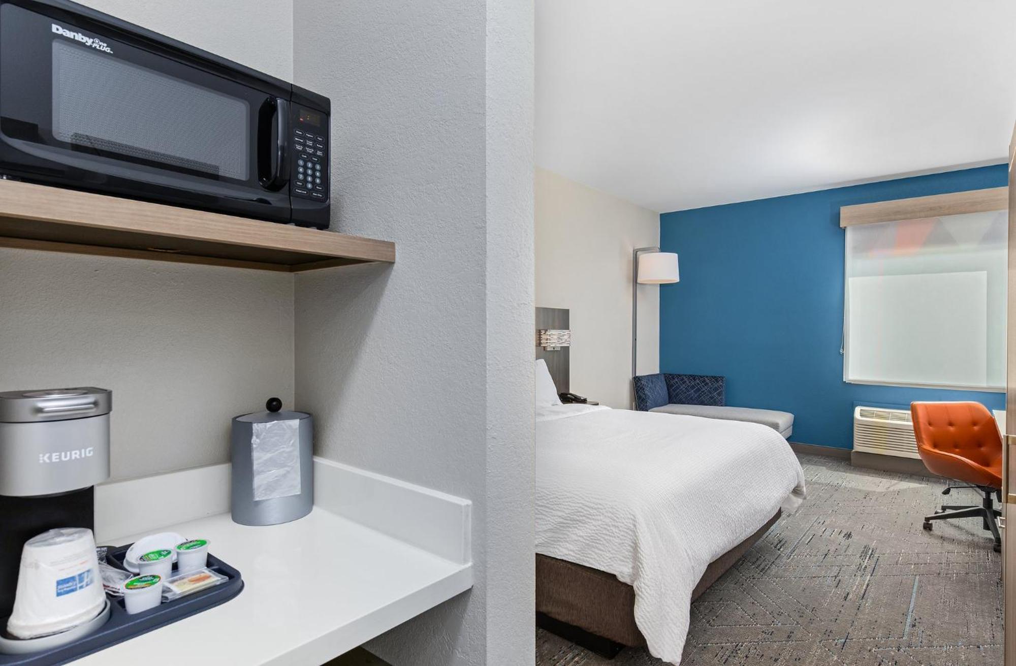 Holiday Inn Express Hurricane Mills Waverly By Ihg Zewnętrze zdjęcie