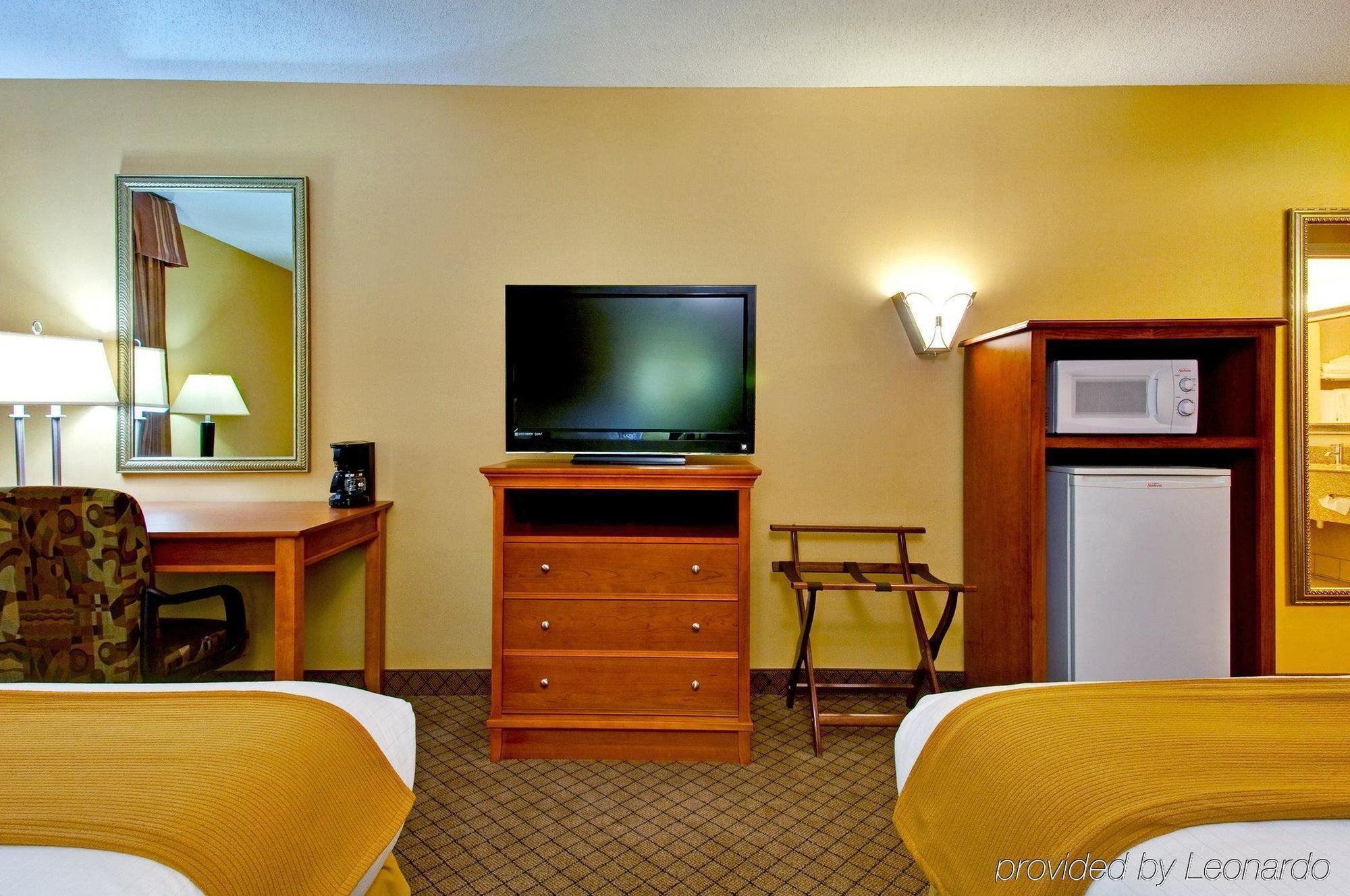 Holiday Inn Express Hurricane Mills Waverly By Ihg Pokój zdjęcie