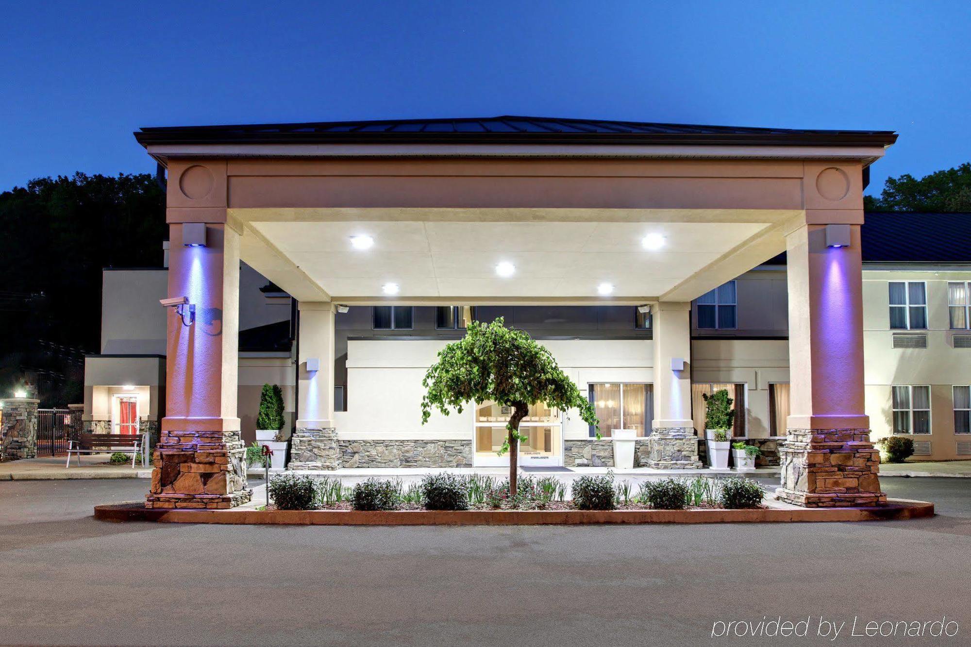 Holiday Inn Express Hurricane Mills Waverly By Ihg Zewnętrze zdjęcie